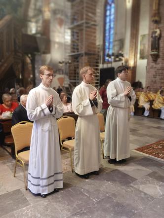 Święcenia diakonatu w olsztyńskiej katedrze