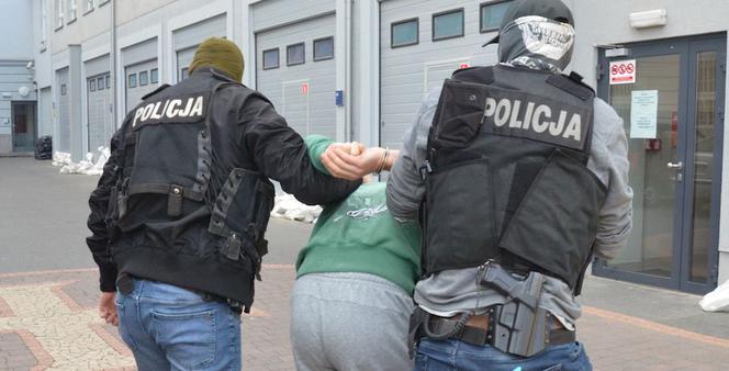 Pseudokibic w rękach policji z Gdańska. Grozi mu 10 lat więzienia