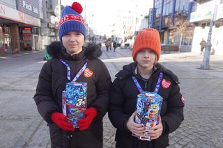 WOŚP 2025. Wolontariusze kwestują w całym kraju