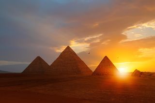 Szokujące odkrycie! Pod piramidami jest podziemne miasto