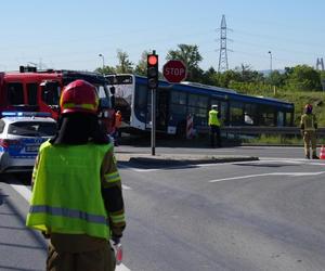 Kraksa autobusów w Nowej Hucie. Nie żyje 61-letni kierowca MPK