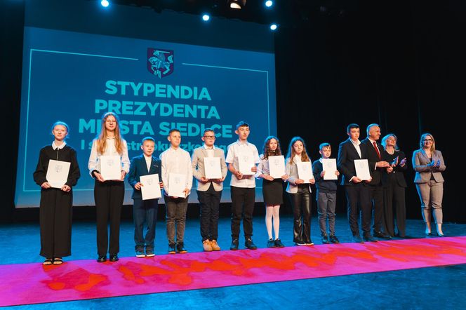 Blisko 700 najzdolniejszych siedleckich uczniów z nagrodami za dokonania w nauce!