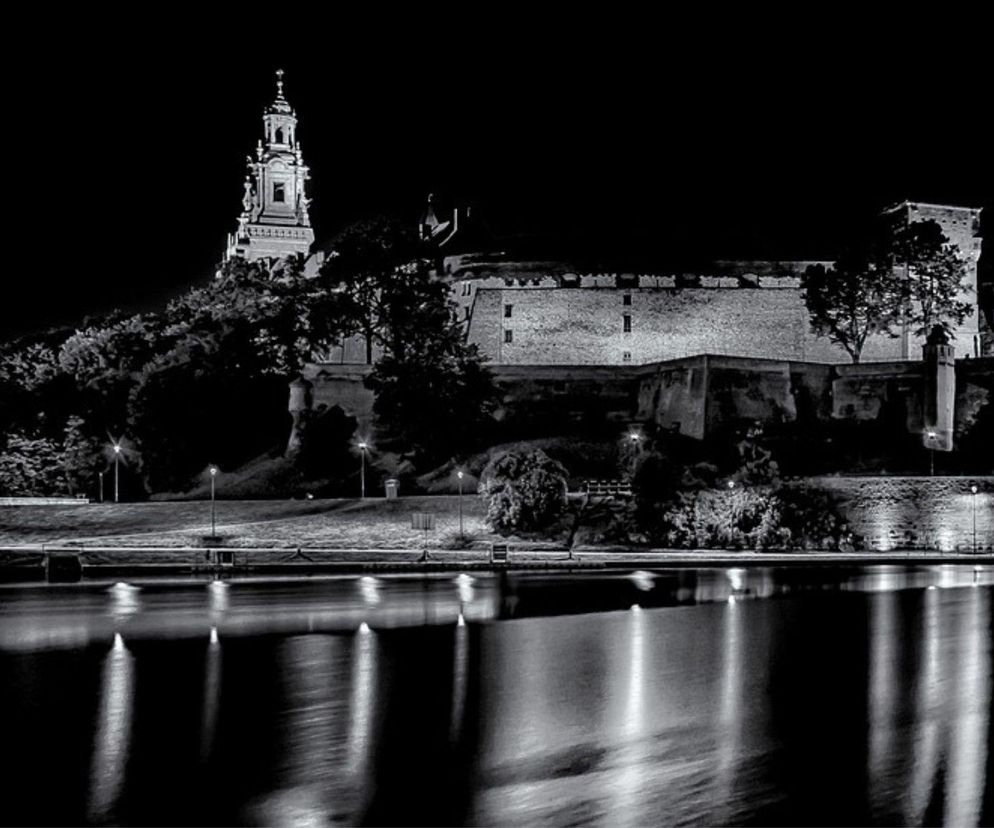 Wawel nocą