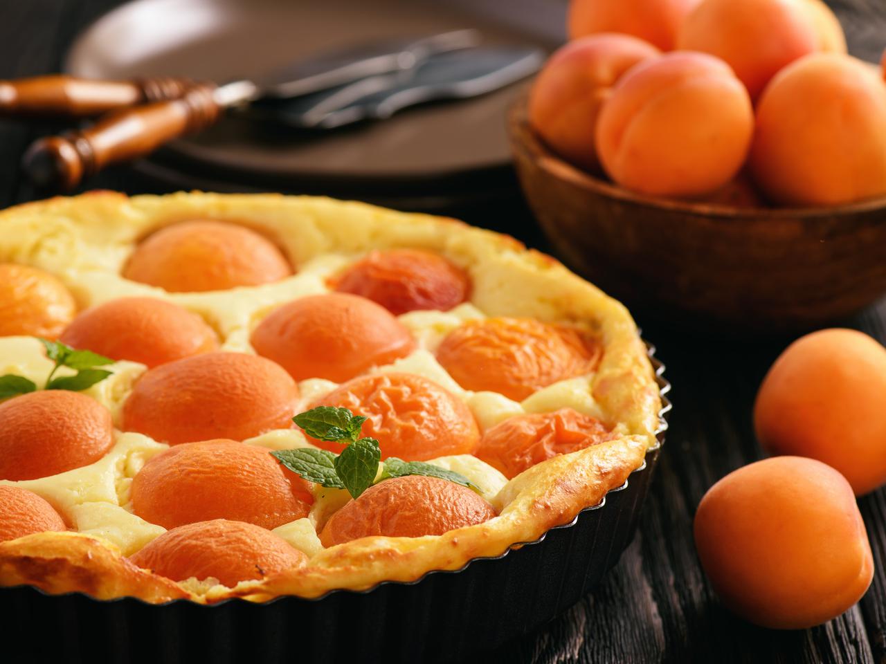 Tarta morelowa: sprawdzony przepis na wykwintny placek