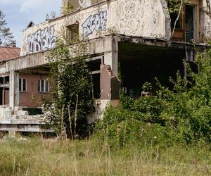 Hotel Sudety w Jeleniej Górze - zobacz zdjęcia ogromnego Zigguratu