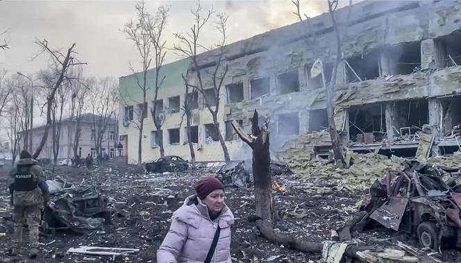 Wojna na Ukrainie. Zniszczony szpital w Mariupolu
