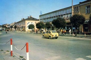 Tak wyglądały świętokrzyskie miasta w okresie PRL-u. Potrafisz je rozpoznać?