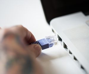 Cyfrowe wykluczenie na Podkarpaciu. Blisko 72 tys. białych plam