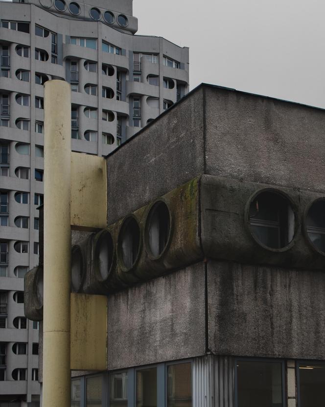 9 najpiękniejszych bloków PRL-u - zobacz zdjęcia budynków, które walczą ze stereotypem wielkiej płyty