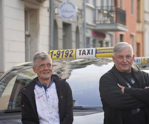 Henryk Gołębiewski zagra w filmie o słynnym taksówkarzu. Legendarny aktor poznał Toruń