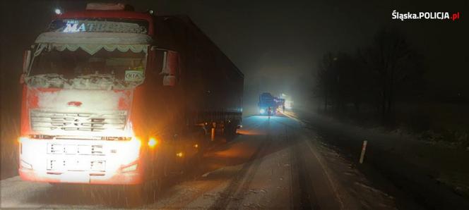 Wypadek cysterny na DK91 w Kłomnicach