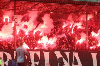 Kibice GKS Katowice upamiętnili Jana Furtoka. Katowiczanie na cześć legendy pokonali Lechię Gdańsk