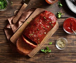 Pieczeń mięsna w zupełnie nowej odsłonie. Wypełniona po brzegi dodatkami