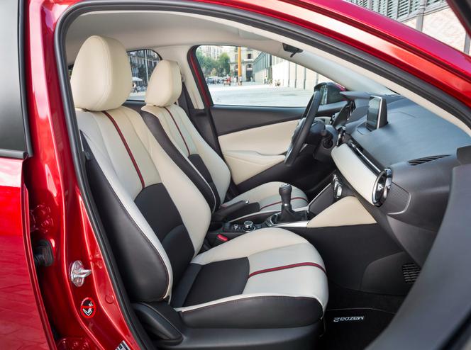 nowa Mazda 2 na rok 2015