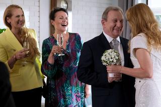 M jak miłość odc. 1684. kuzynka Ela (Teresa Kręzielewska), Krystyna Banachowa (Dorota Chotecka-Pazura),Marysia (Małgorzata Pieńkowska),Staszek (Sławomir Holland)