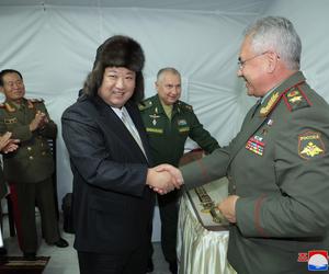 Kim Dzong Un w Rosji. Na zakończenie wizyty, koreański dyktator dostał prezenty. Symboliczny wydźwięk