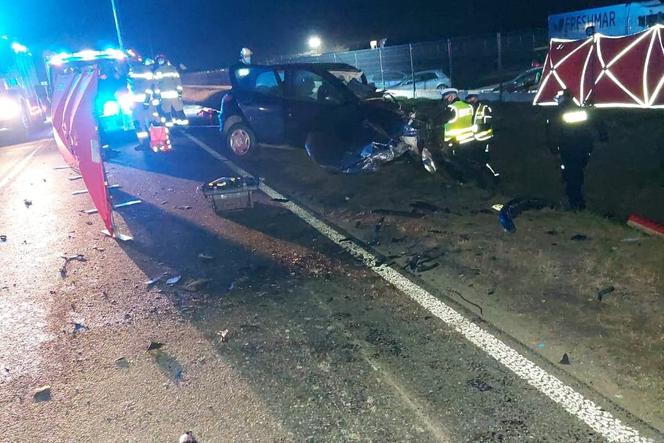 Beznatka, Kalisz - Turek, śmiertelny wypadek na drodze w powiecie kaliskim. Matka zginęła obok dziecka