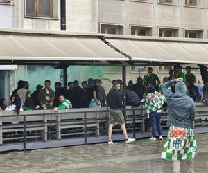 Gorąco przed finałem Ligii Konferencji we Wrocławiu. Tysiące kibiców na Rynku 