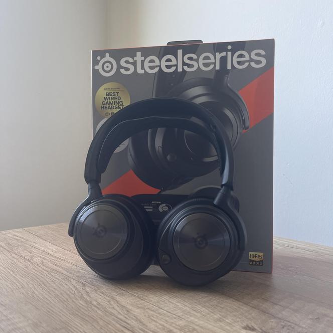 SteelSeries Arctis Nova 