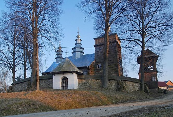 To dawna wieś królewska w Małopolsce. Mieszkał w niej święty męczennik