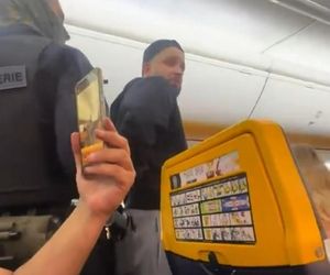 Bijatyka w samolocie! Wieczór kawalerski doprowadził do katastrofy. Zobacz wideo