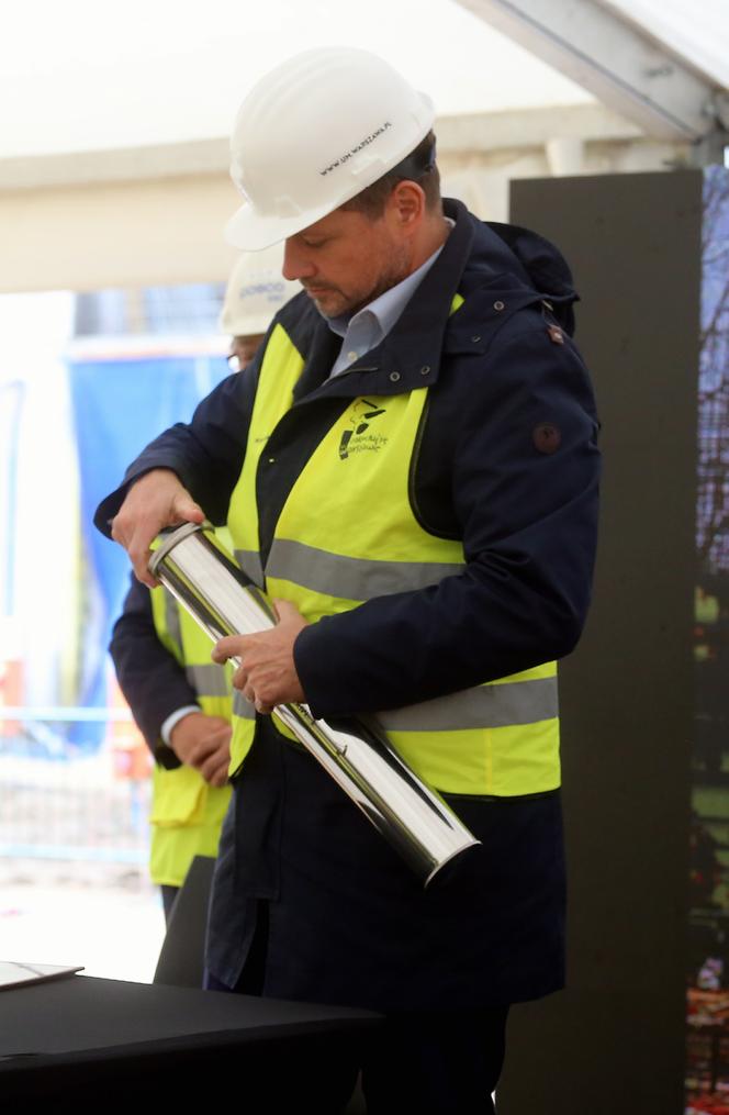 Wielka spalarnia rośnie w oczach. Prezydent wmurował akt erekcyjny 