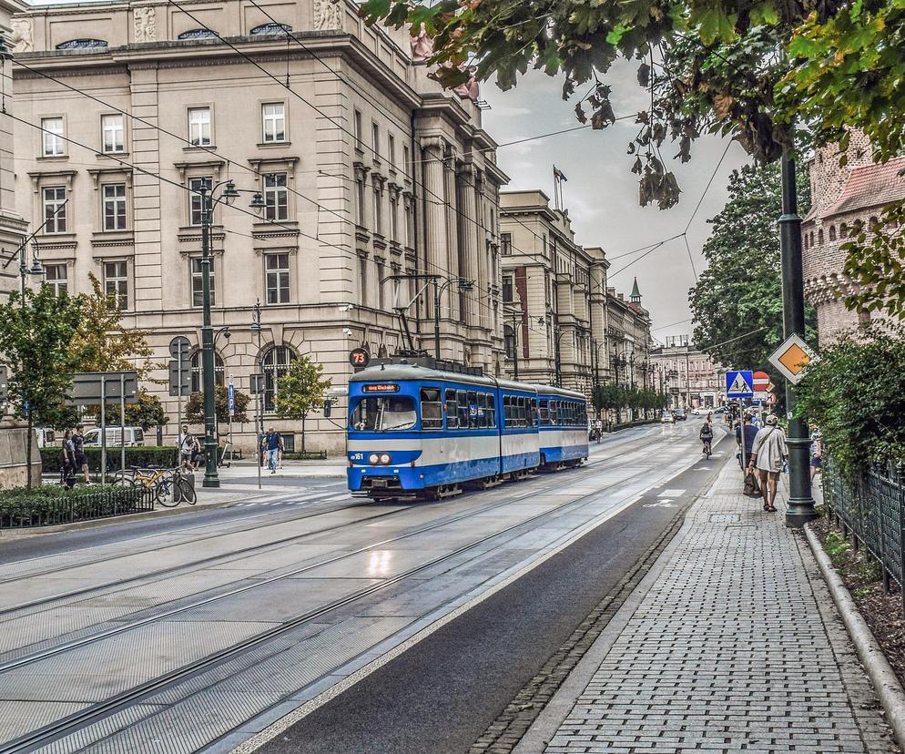Powakacyjne zmiany w komunikacji miejskiej. Jak będą kursować autobusy i tramwaje w Krakowie?