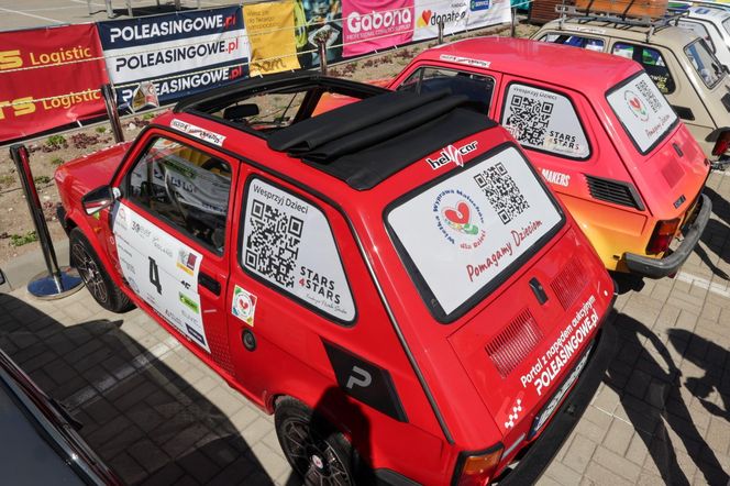 98 Fiatów 126p jedzie trasą wokół Bałtyku