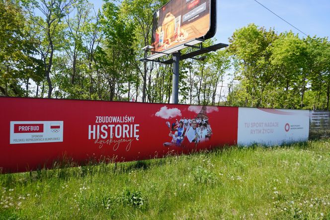 Budowa osiedla Mistrzów Olimpijskich pod Warszawą. Udziałowcem Robert Lewandowski. Maj 2025