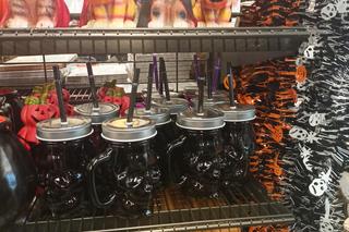 Halloween w sierpniu. Producenci nie tracą czasu!