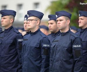 Uroczyste ślubowanie 69 nowych policjantów  w Oddziale Prewencji Policji w Katowicach