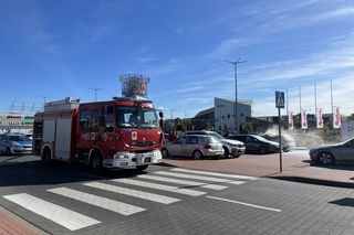 Pożar BMW pod Atrium Copernicus w Toruniu