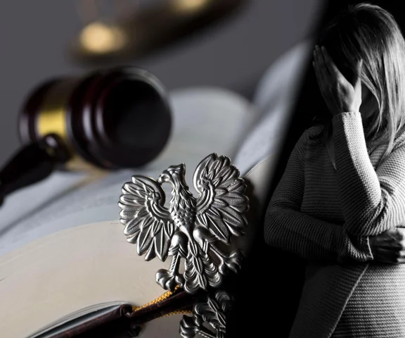 16-latka urodziła dziecko i schowała je do szafy