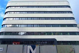 Ekomurale na budynku urzędu marszałkowskiego