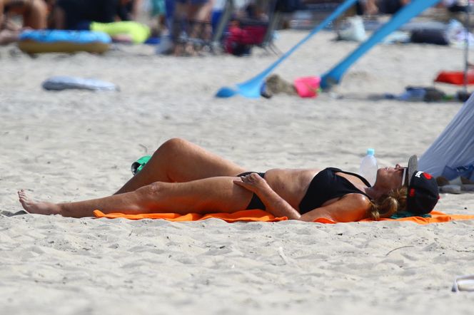 Agnieszka Fitkau-Perepeczko na plaży w Sopocie