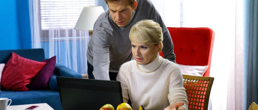 Barwy szczęścia, odcinek 1807, Łukasz (Michał Rolnicki), Alicja (Monika Dryl)