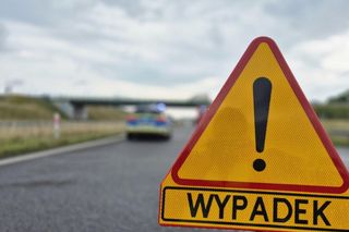 Tragiczny wypadek na DK 16. Dwie osoby zginęły na miejscu