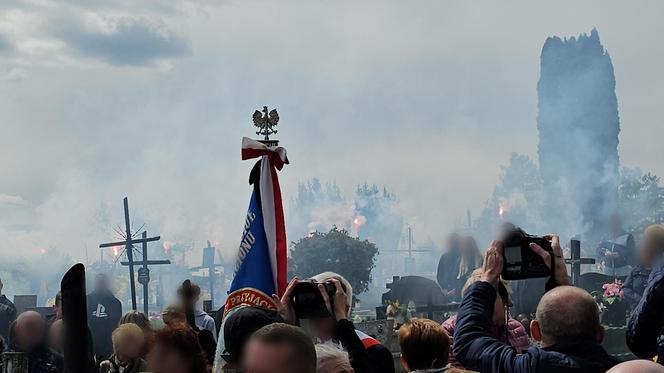 Pogrzeb Damiana z Przemyśla. Wolontariusz zginął niosąc pomoc w Strefie Gazy [RELACJA Z UROCZYSTOŚCI]