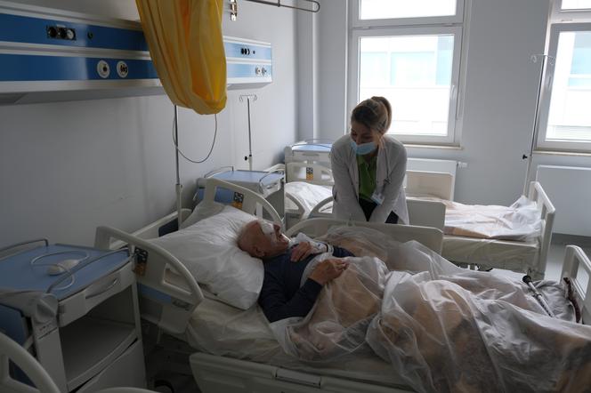 101-letni pan Tadeusz z Wizny przeszedł operację zaćmy. "Chciałby w dalszym ciągu służyć Polsce"