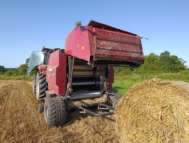 Tragiczne żniwa na Mazowszu. Rolnik wciągnięty przez maszynę.
