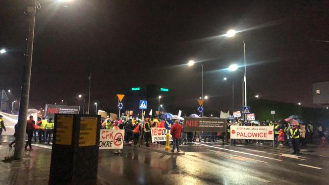 Mieszkańcy Katowic protestowali przeciwko budowie CPK