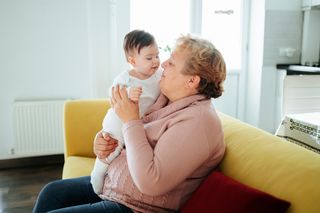 Baboza, czyli co zrobić gdy dziecko woli babcię od mamy. „Czuję, że go zawiodłam i że jestem złą mamą” 