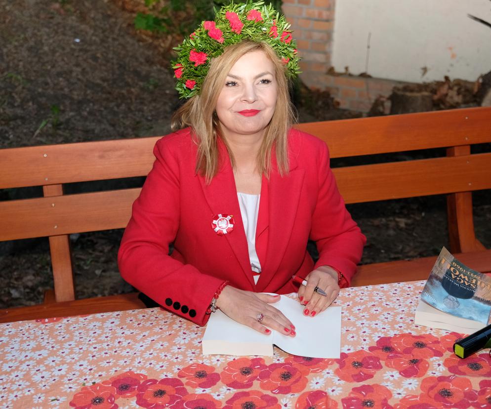 Aldona Wleklak promowała trzecią część Sagi niewoli w Wielkopolsce. Kto przyszedł jej pogratulować?