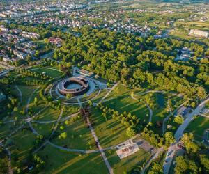 Tężnia w Busku-Zdroju ubiega się o tytuł najlepszego produktu turystycznego 2023 w Polsce