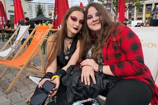 Nocny Kochanek posadził 10 drzew na 10-lecie zespołu. Koncertowy finał akcji w Skarżysku
