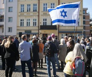 Tak uczczono 82. rocznicę likwidacji krakowskiego getta. Przez miasto przeszedł Marsz Pamięci [ZDJĘCIA]