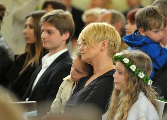 POSŁAŁA KASZMIR DO KOMUNII