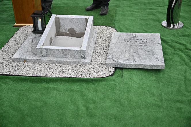 Pogrzeb lekarza, zamordowanego w Szpitalu Uniwersyteckim. Ceremonia o charakterze państwowym