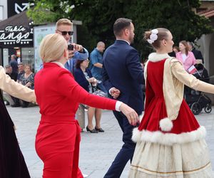 Rekordowy długi polonez w centrum Lublina