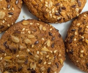 Bezglutenowe bułki z soczewicy. Domowe pieczywo dla alergików